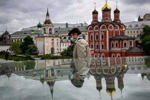 Maskvoje didėjant sergamumui koronavirusu rekomenduojama dėvėti kaukes