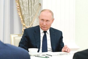 Sujudimas Rusijos valdžioje: V. Putinas paaukštino ministrą, kuris taps išskirtiniu