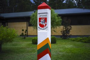 Lietuvos pasieniečiai prie sienos su Baltarusija apgręžė 44 migrantus