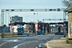 Iš Kaliningrado neįleisti dar 3 vilkikai su sankcionuotomis prekėmis