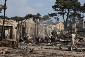 Italijoje ir Prancūzijoje negęsta miškų gaisrai