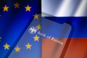 ES ruošia sankcijų Kremliui išimtis: jau siūlo atblokuoti Rusijos bankų lėšas, kad skatintų prekybą