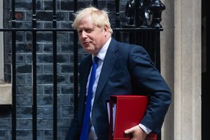 „Hasta la vista, baby“ – B. Johnsonas atsisveikino su JK parlamentu