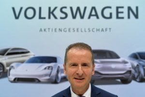 „Volkswagen“ grupės vadovas H. Diessas rugsėjį pasitrauks iš savo posto