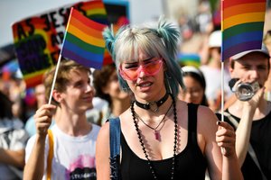Vengrijos sostinėje eitynėse už LGBTQ teises dalyvavo tūkstančiai žmonių