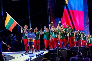 Slovakijoje spindės ateities sporto žvaigždės: prasidėjo Europos jaunimo olimpinis festivalis