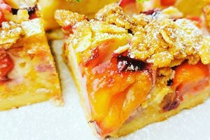 Slyvų, obuolių ir migdolų kremo pyragas: receptas, kuriuo verta dalintis