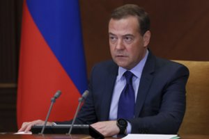 Buvęs Rusijos vadovas D. Medvedevas žada atsaką į Suomijos narystę NATO