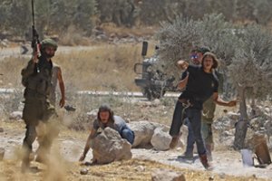 Palestinos ministerija: Izraelio kariuomenė nušovė palestiniečių paauglį 