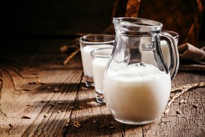 Mokslininkai: pieną gerti greičiausiai galime todėl, kad kažkada žmoniją kamavo badas ir ligos