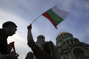 Bulgarijoje spalio 2 d. šaukiami pirmalaikiai rinkimai