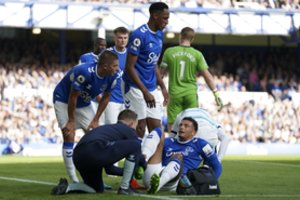 Londono „Chelsea“ pergalės fone – skaudžios „Everton“ gynėjų traumos