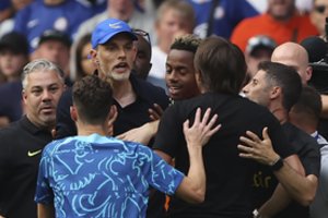 „Premier“ lygos Londono mūšyje – trenerių emocijos ir rungtynių pabaigoje pergalę iš rankų išleidusi „Chelsea“