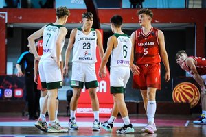 Mūšis dėl Europos 16-mečių čempionato aukso: Lietuvos krepšininkai siekia nugalėti ispanus
