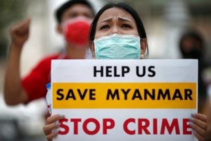 Mianmaro chunta vieneriems metams įkalino buvusią JK ambasadorę