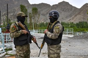 Per Kirgizijos ir Tadžikistano pajėgų susišaudymą pasienyje sužeisti keli pasieniečiai
