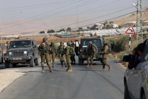 Izraelio kariai įžengė į Siriją persekiodami „įtariamuosius“