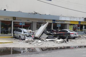 Meksiką vėl supurtė galingas žemės drebėjimas
