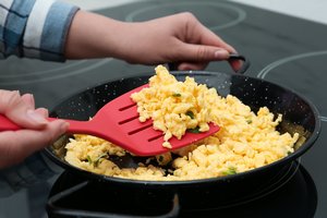 Kepdami kiaušinienę nedarykite šių 6 klaidų: džiaugsitės purumu ir ryškesniu skoniu