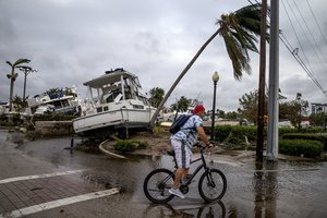 Dėl uragano „Ian“ – mokslininkų perspėjimas: ekstremalūs orų reiškiniai gali dar labiau sustiprėti