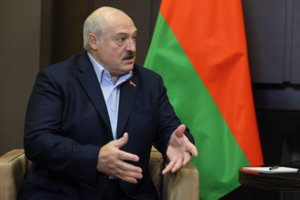 A. Lukašenka vadovas pareiškė, kad mokiniai turėtų nuimti bulvių derlių