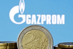 „Gazprom“ pranešė atnaujinsianti dujų tiekimą Italijai