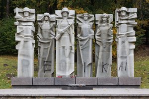 Skundą JT dėl sovietinių paminklų nukėlimo S. Kairys vadina Rusijos intriga