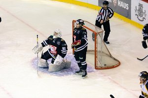 Arti didžiausios sezono staigmenos: „Hockey Punks“ Latvijos čempionams nusileido tik pratęsimo pabaigoje