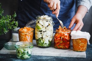 Korėjietiškos raugintų kopūstų salotos ir stalą paįvairins, ir imunitetą sustiprins