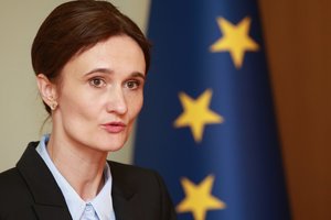 V. Čmilytė-Nielsen nedramatizuoja konservatorių frakcijoje kilusių ginčų dėl PVM lengvatos: vieša diskusija yra normalu