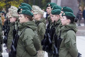 Katedros aikštėje – kariūnų priesaikos ceremonija: šventę vainikavo leitenanto priesaika Lietuvai