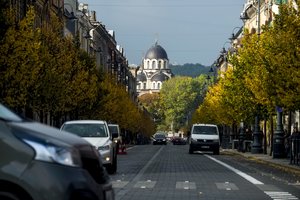 Artėjant Vėlinėms Vilniuje bus ribojamas eismas prie kapinių