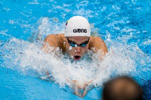 Pasaulio plaukimo taurės čempionate sėkmingus pasirodymus tęsia R. Meilutytė su D. Rapšiu