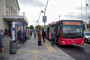 Vilniaus oro uoste laikinai keičiama transporto schema: nuo lapkričio pradžios numatoma perkelti tarpmiestinių autobusų sustojimo vietą