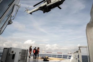 Prancūzija leis gelbėjimo laivui „Ocean Viking“ atplaukti į Tuloną