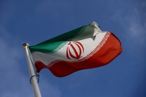 Lietuvos piliečiams rekomenduojama nevykti į Iraną, o ten esantiems – išvykti