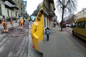 Gyventoją įsiutino Vilniaus savivaldybės darbas: remontuojami prieš metus sutvarkyti takai