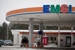 Pastarąją savaitę Baltijos šalyse benzino kainos labiausiai mažėjo Lietuvoje