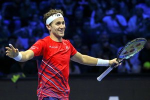 „ATP Finals“ turnyre dėl trofėjaus susigrums N. Džokovičius ir C. Ruudas