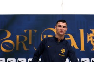 Netikėtą spaudos konferenciją surengęs C. Ronaldo prabilo apie savo skandalingąjį interviu: „Kalbu kada noriu“