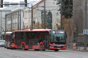 Kauno viešasis transportas tęsia renesansą: perkami dar 64 nauji hibridiniai autobusai