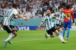 Pažeminta Argentina stengiasi atsitiesti prieš Meksikos futbolininkus
