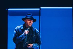 Klaipėdos dramos teatro spektaklis narplioja Jono Meko praradimus ir atradimus 