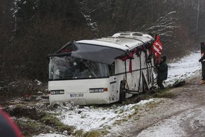 Po avarijų pažvelgė į statistiką: beveik pusei Lietuvos autobusų techninės apžiūros nepavyksta įveikti iš pirmo karto