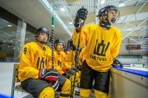 Lietuvos jaunimo ledo ritulio rinktinė pasiruošusi pradėti pasaulio čempionatą