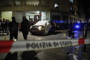 Italijos pareigūnai suėmė apie 140 įtariamų mafijos narių