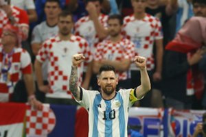 D. Maradonos stiliumi sužaidęs kamuolio genijus L. Messi priartėjo prie futbolo Dievo statuso