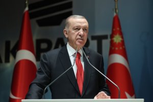 Potencialus R. T. Erdogano varžovas nuteistas kalėti, jam uždrausta dalyvauti politikoje
