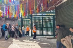 Dėl neramumų Peru šimtai užsienio turistų įstrigo Maču Pikču