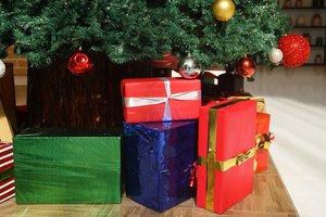 Ne visos po Kalėdų eglute rastos dovanos nudžiugina: ką žinoti, norint grąžinti neįtikusią prekę
